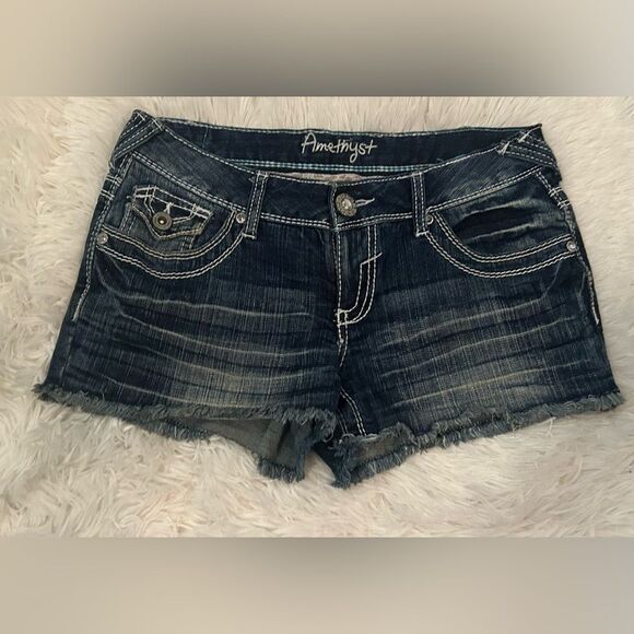 Amethyst Jeans Blue Jean Shorts Distressed Style Size 3 - Picture 2 of 5